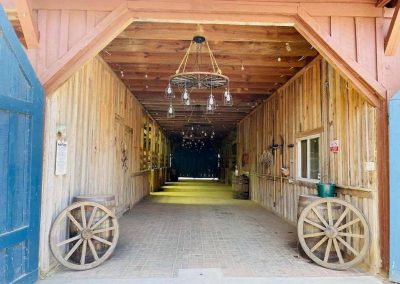 Walk the aisle and say "I Do" at a beautiful and rustic barn venue in Lynchburg. The barn at Disenhouse is the perfect place to get married.